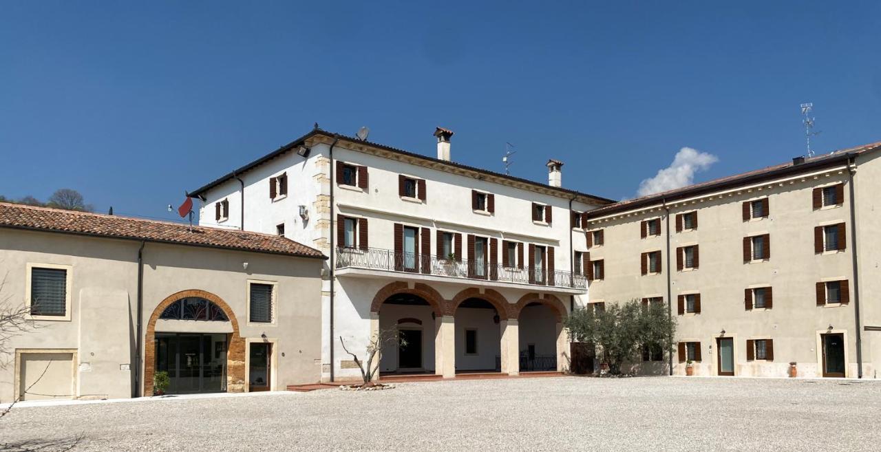 Verdeolivo 1876 - Apartments & Pool Mezzane di Sotto エクステリア 写真