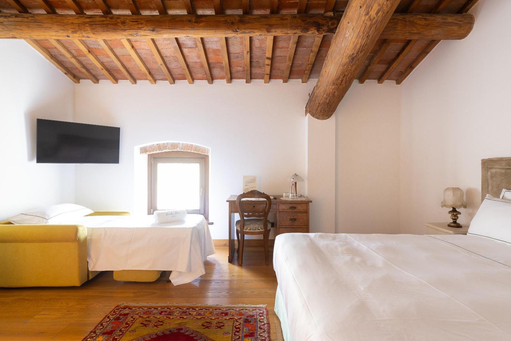 Verdeolivo 1876 - Apartments & Pool Mezzane di Sotto エクステリア 写真