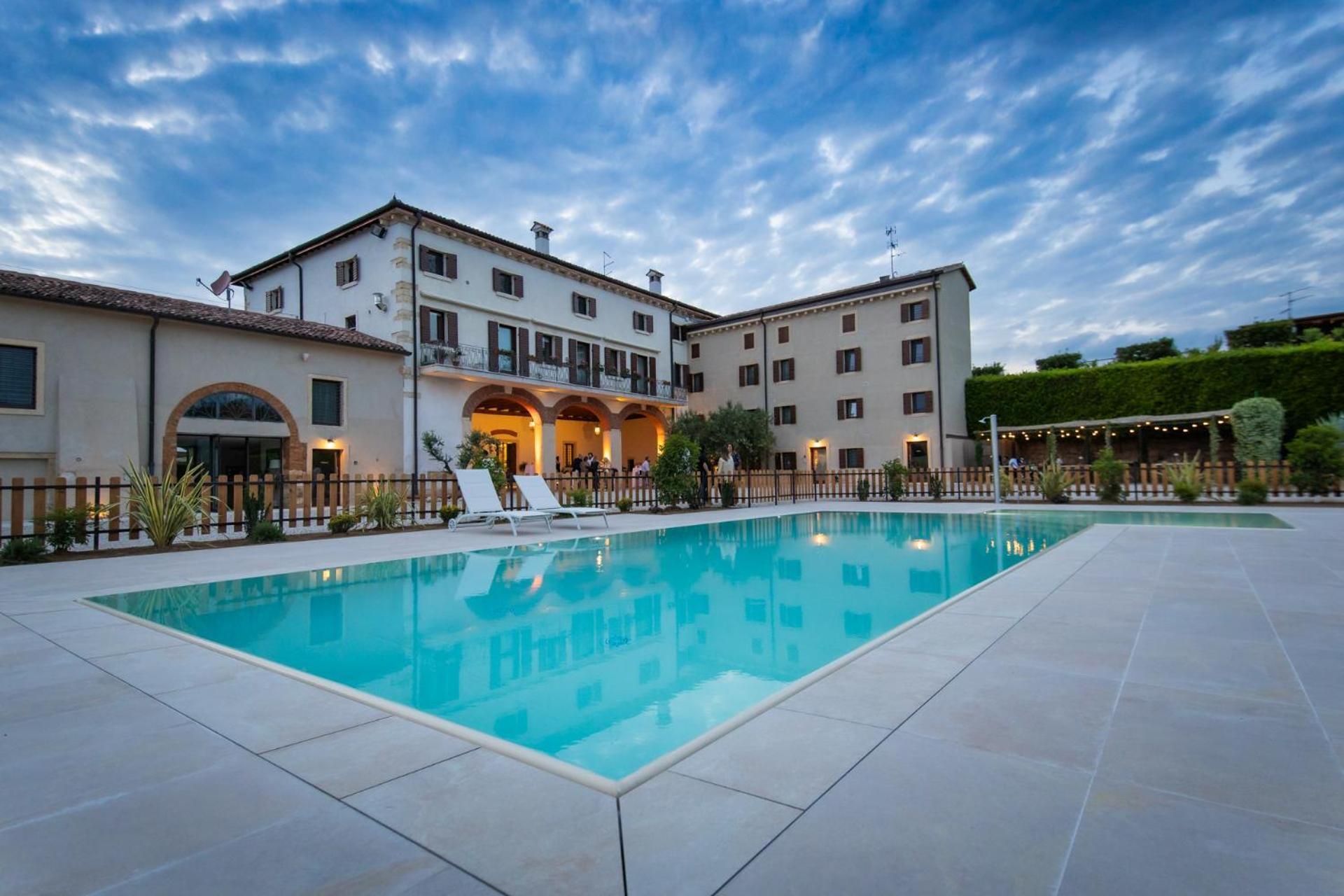 Verdeolivo 1876 - Apartments & Pool Mezzane di Sotto エクステリア 写真