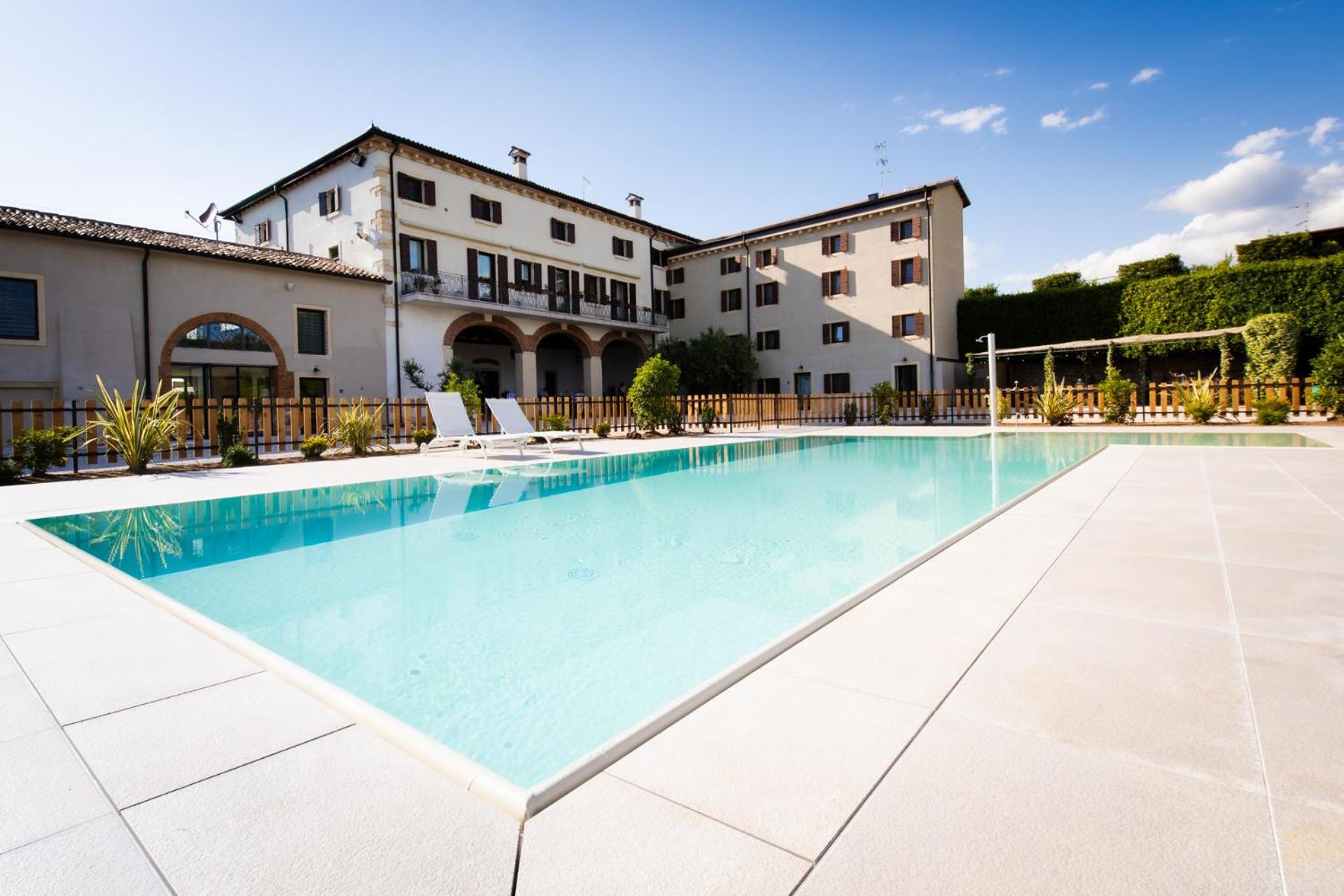 Verdeolivo 1876 - Apartments & Pool Mezzane di Sotto エクステリア 写真