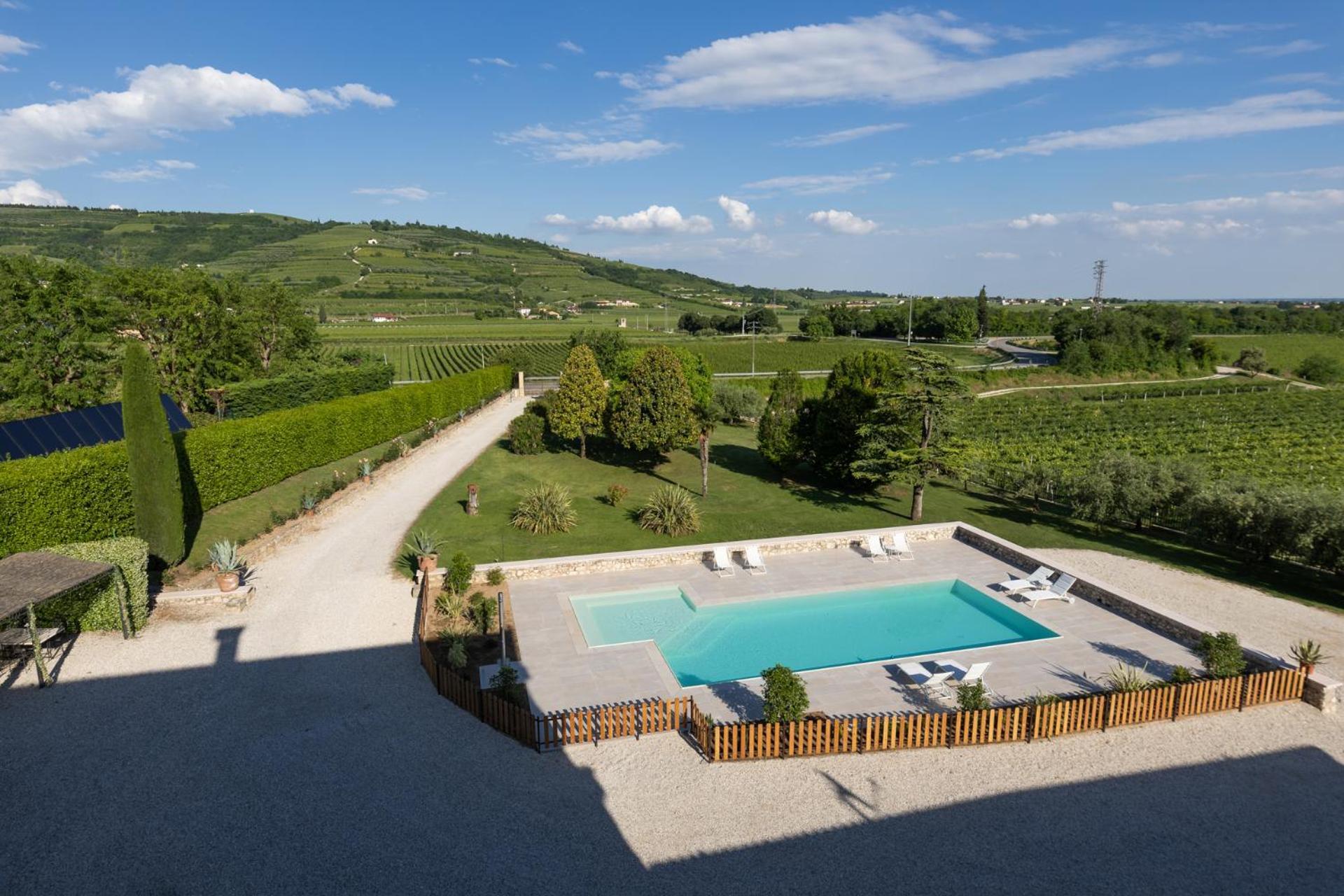 Verdeolivo 1876 - Apartments & Pool Mezzane di Sotto エクステリア 写真