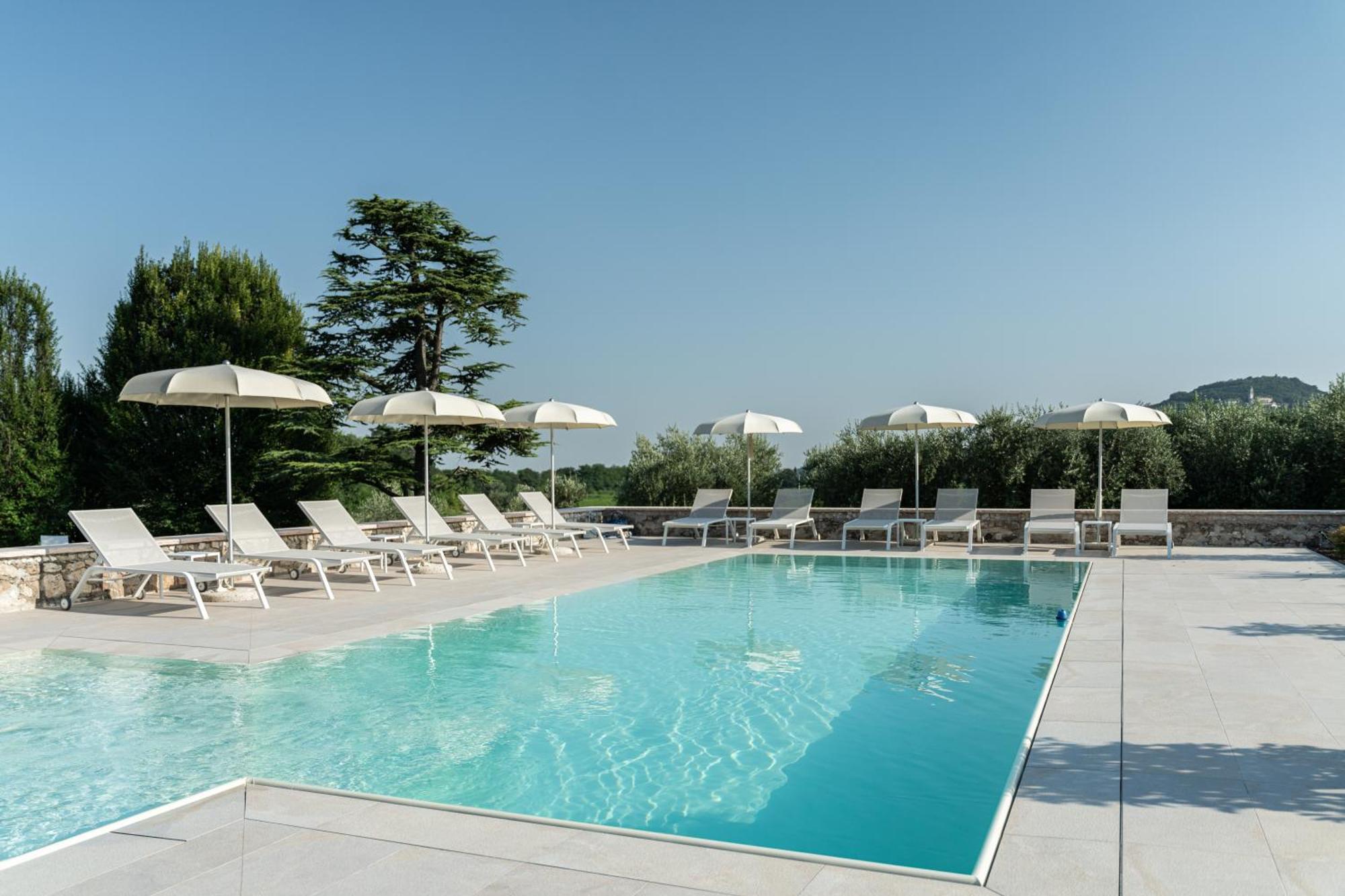 Verdeolivo 1876 - Apartments & Pool Mezzane di Sotto エクステリア 写真